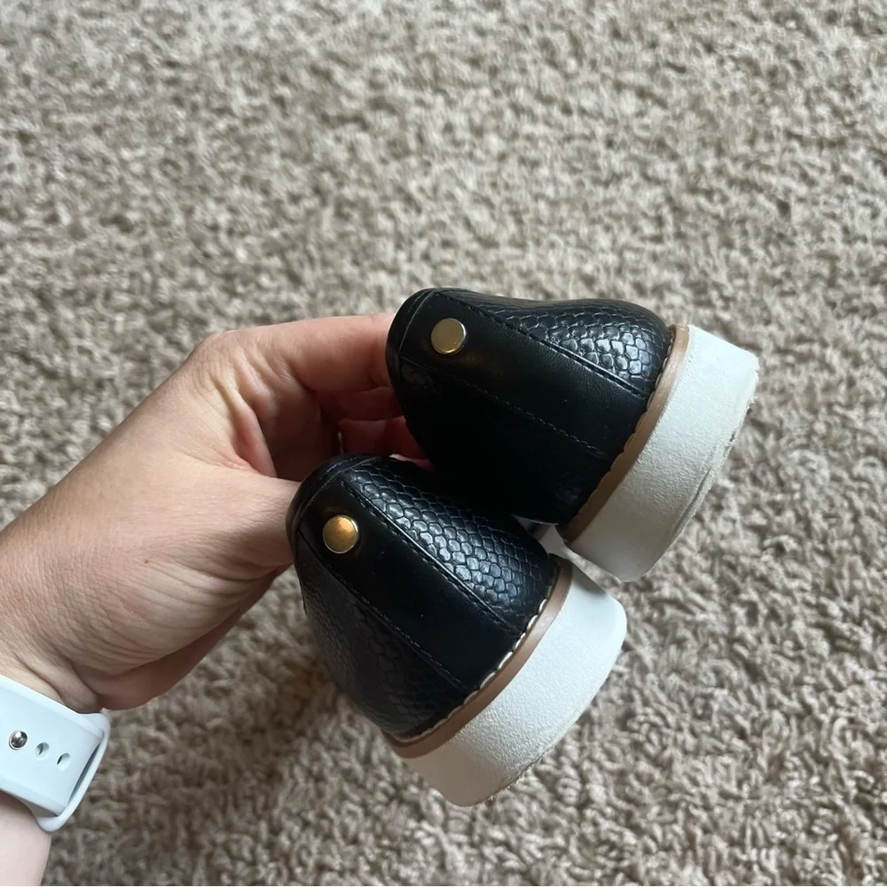 New Directions black slip on flats shoes